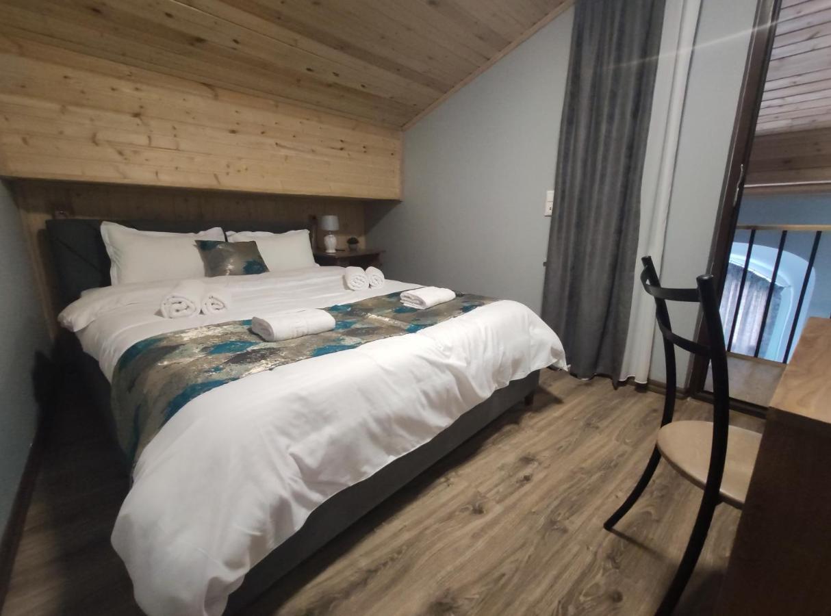 Tbilicity Hotel Тбілісі Екстер'єр фото