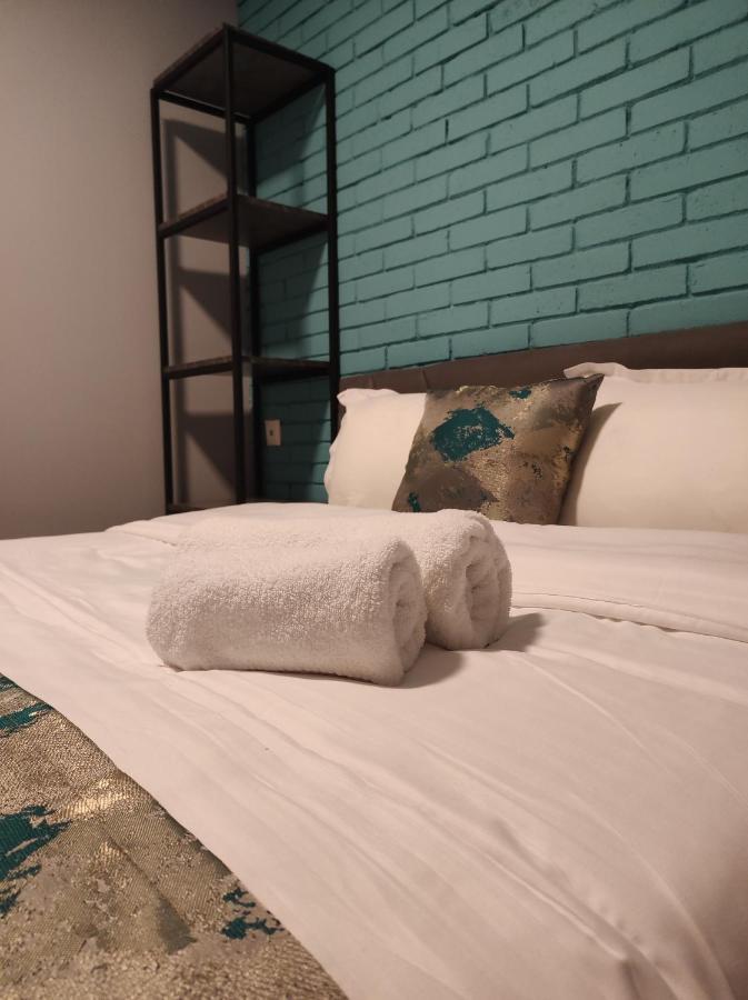 Tbilicity Hotel Тбілісі Екстер'єр фото