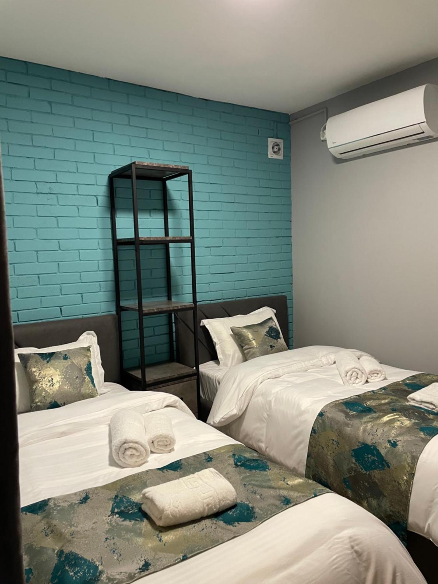 Tbilicity Hotel Тбілісі Екстер'єр фото